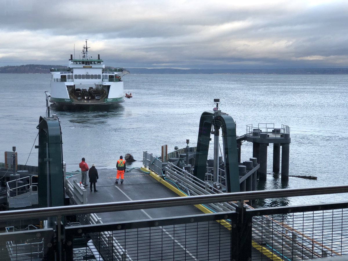 jeffburnside's tweet image. Mukilteo ferry blocked from docking by massive log. So Captain is launching dinghy to move it. #NorhwestLife #wsf @wsferries