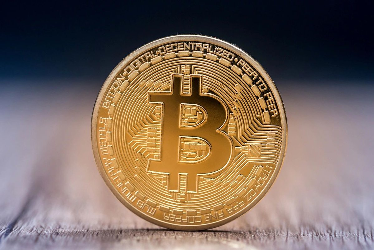 JamesAshoo's tweet photo. 💭✍ Recently wrote a few articles on investing, crypto and NFTs!

4 investments grads need to make - https://t.co/eD5glV0CcF

What is Bitcoin? - https://t.co/3TMYSlID4f

What is the Blockchain? - https://t.co/tqwOYRRSVg

What are NFTs? - https://t.co/j1X78YRBbH https://t.co/tTCACQCaqk