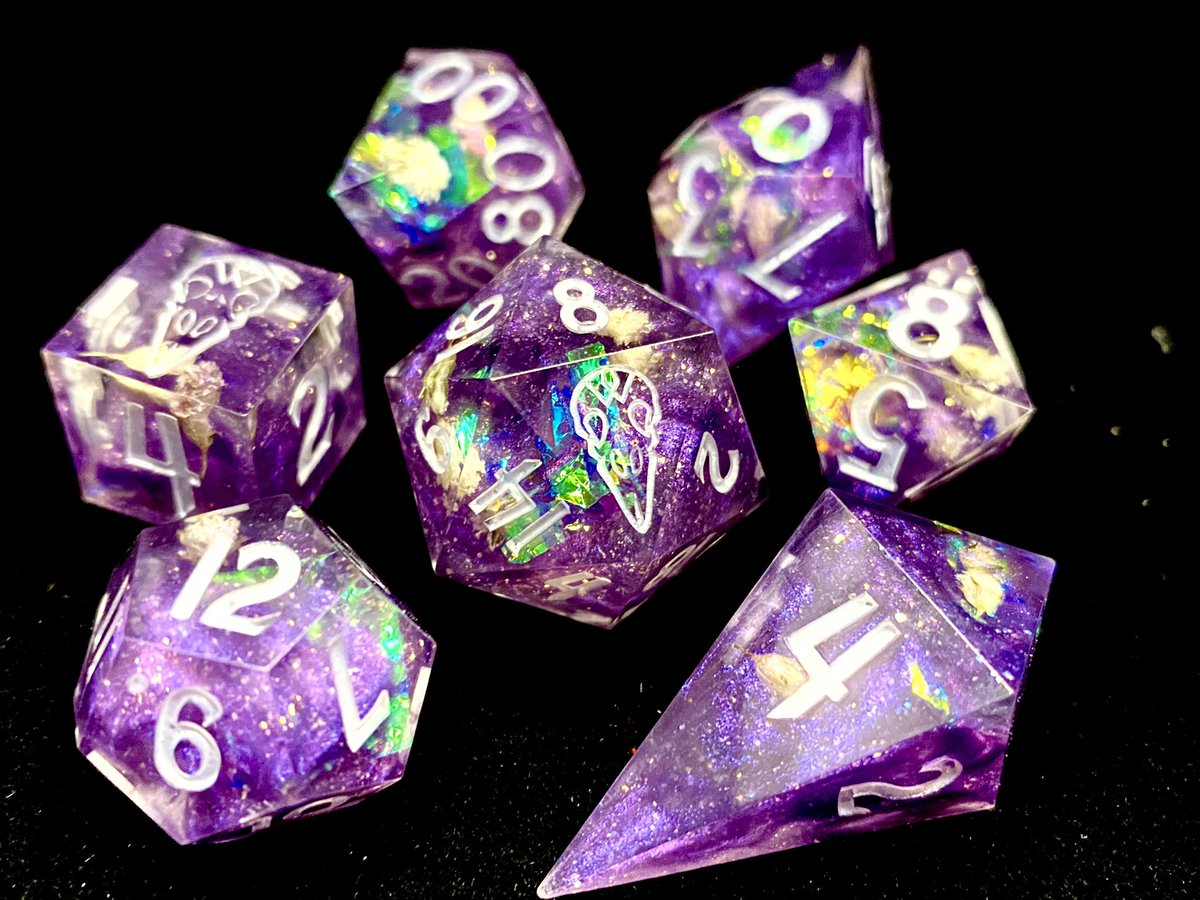 WitchDoctorDice's tweet image. Alright here’s giveaway number 2! The holiday/close enough to 2k giveaway. Just be following me, like, and retweet to enter. I’ll pick the winner on the 27th #dice #DnD #ttrpg #dungeonsanddragons