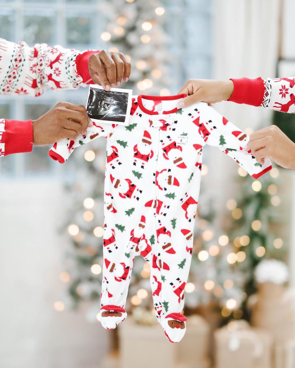 iamkamiam_'s tweet photo. Merry Christmas From Us 👶🏽❤️🎁🎄 https://t.co/mOLJJWetqV