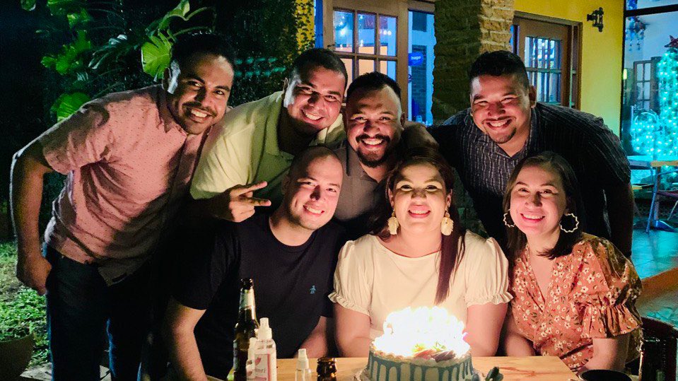 Creo firmemente en el poder del universo de poner en el camino a personas muy especiales y grandemente importantes. Hoy te celebramos por tu cumpleaños <a href="/Damorpaz/">Turba de 200 pesos</a> te quiero profundamente.