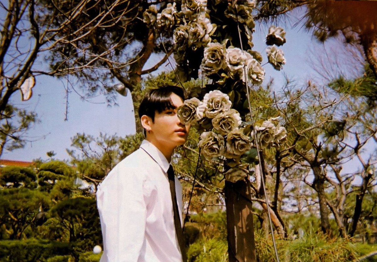 jikookheart's tweet photo. THIS JUNGKOOK PIC TAKEN BY JIMIN https://t.co/xau3WOkwRf