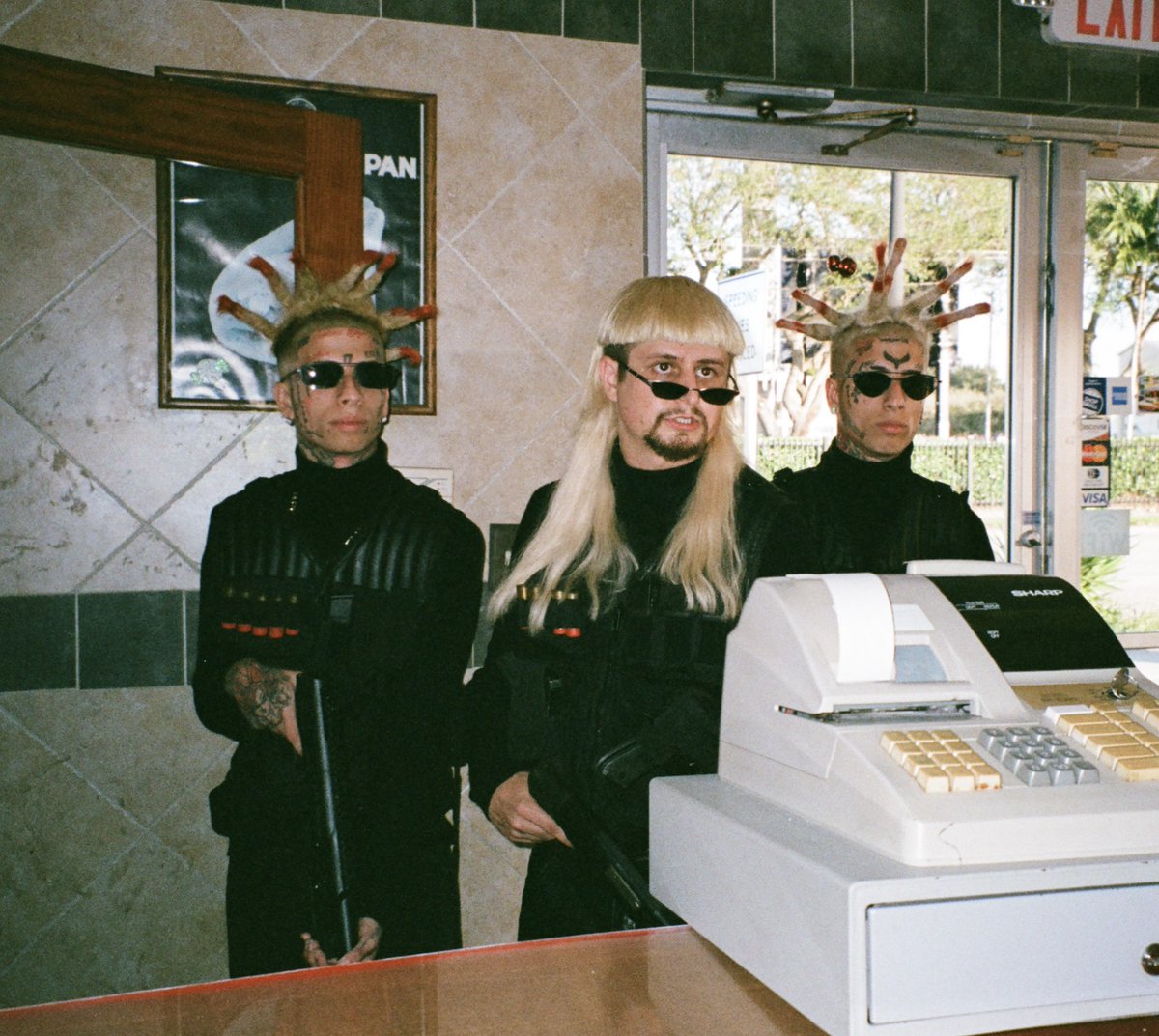 LyricaLemonade's tweet photo. Check out the new music video for "Life Goes On" from Oliver Tree, @trippieredd, and @THESLUMPGOD:

https://t.co/Oe3PO1tGLX

[@Olivertree] https://t.co/uwVbNIZFU0