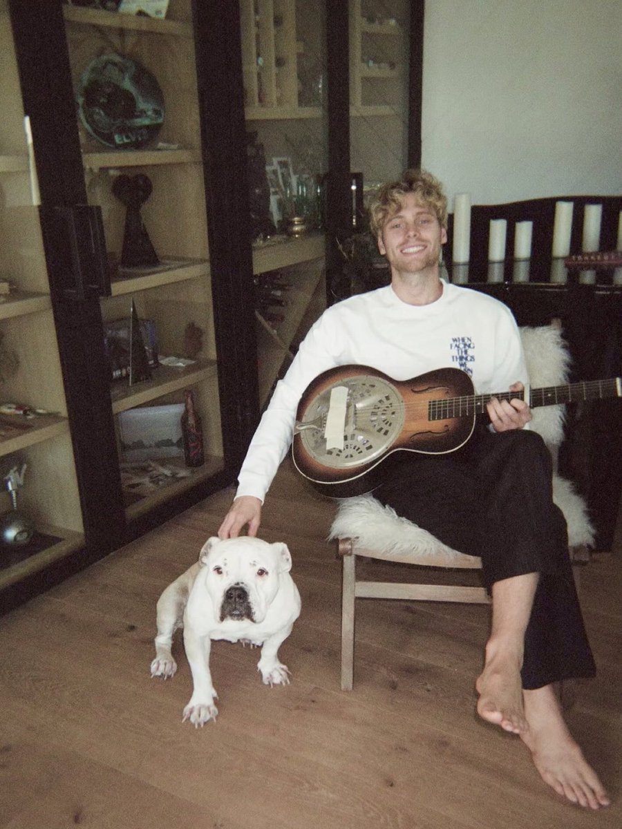 luckiIyluke's tweet photo. luke hemmings, soft edition https://t.co/iAGzvPKl7t