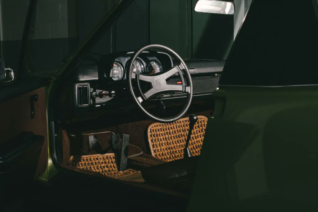 PorscheMarket's tweet photo. This 1974 #Porsche 914 2.0 Roadster is one you're not gonna wanna miss. It is finished in it's original and rare color of Delphi Green Metallic over a Brown leatherette interior and it is believed to have only 13k original miles. #PorscheMarketplace

▶️ https://t.co/GDKVBly6fH https://t.co/n3yImVnK0C