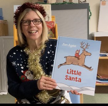 Join Jenny for a fantastic festive story tomorrow at 4pm here on our Facebook Page: https://t.co/pBFVcB9gNJ Jenny will be reading #LittleSanta by #JonAgee & published by @Scallywagpress Many thanks to them for giving their kind permission for the story to be read. @Better_UK https://t.co/SUr3mZCuDy