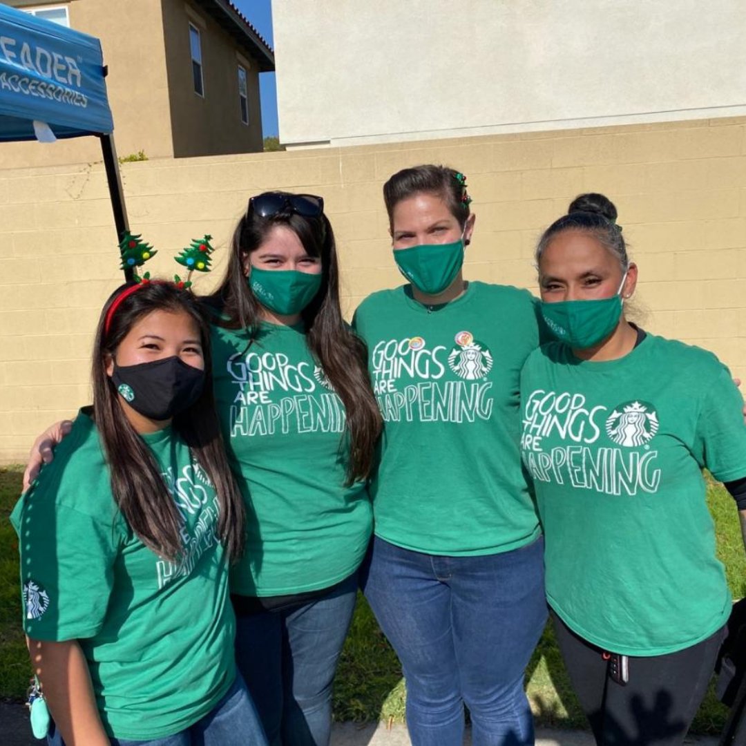 Pathways_ofHope's tweet photo. We love our amazing partners at @Starbucks!
Thank you for bringing holiday joy to the families we serve by volunteering at Pathways of Hope!
#PathwaysPassion https://t.co/JW25YZ4jZV