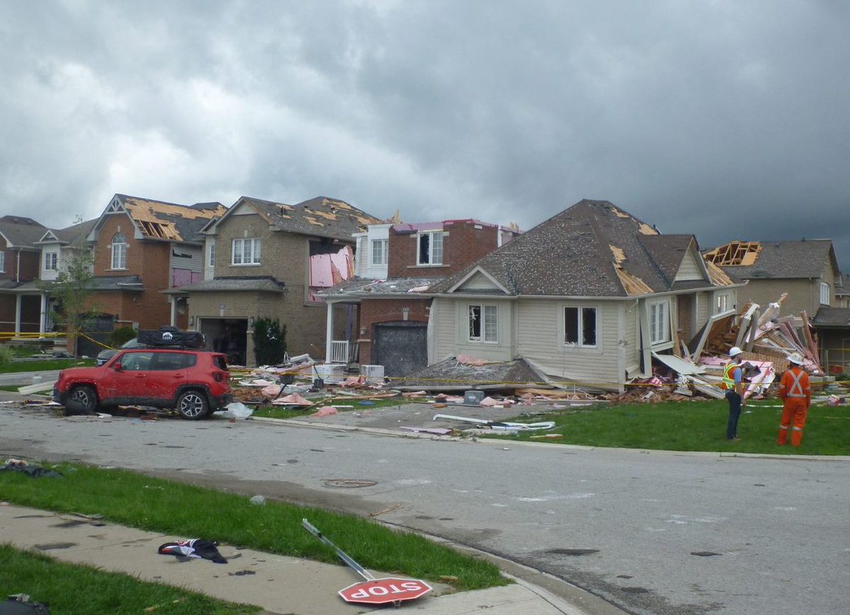 environmentca's tweet photo. Last week, David Phillips released his #Top10Weather stories for 2021.
See which Canadian #ExtremeWeather events made the list: https://t.co/Psk0Mqn0HQ https://t.co/PpiNvjYZ36
