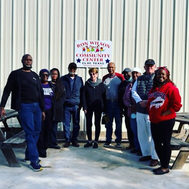 FreeBlackTX's tweet photo. Ron Wilson hosted a great meeting in Clay Community with Burleson County freedom colony preservationists and residents. I’m so honored to have met future collaborators over lunch Monday . #heirloomfoundation #clay #freedomcolonies #Black #Texas #Burleson #research https://t.co/BNBa9zxepa