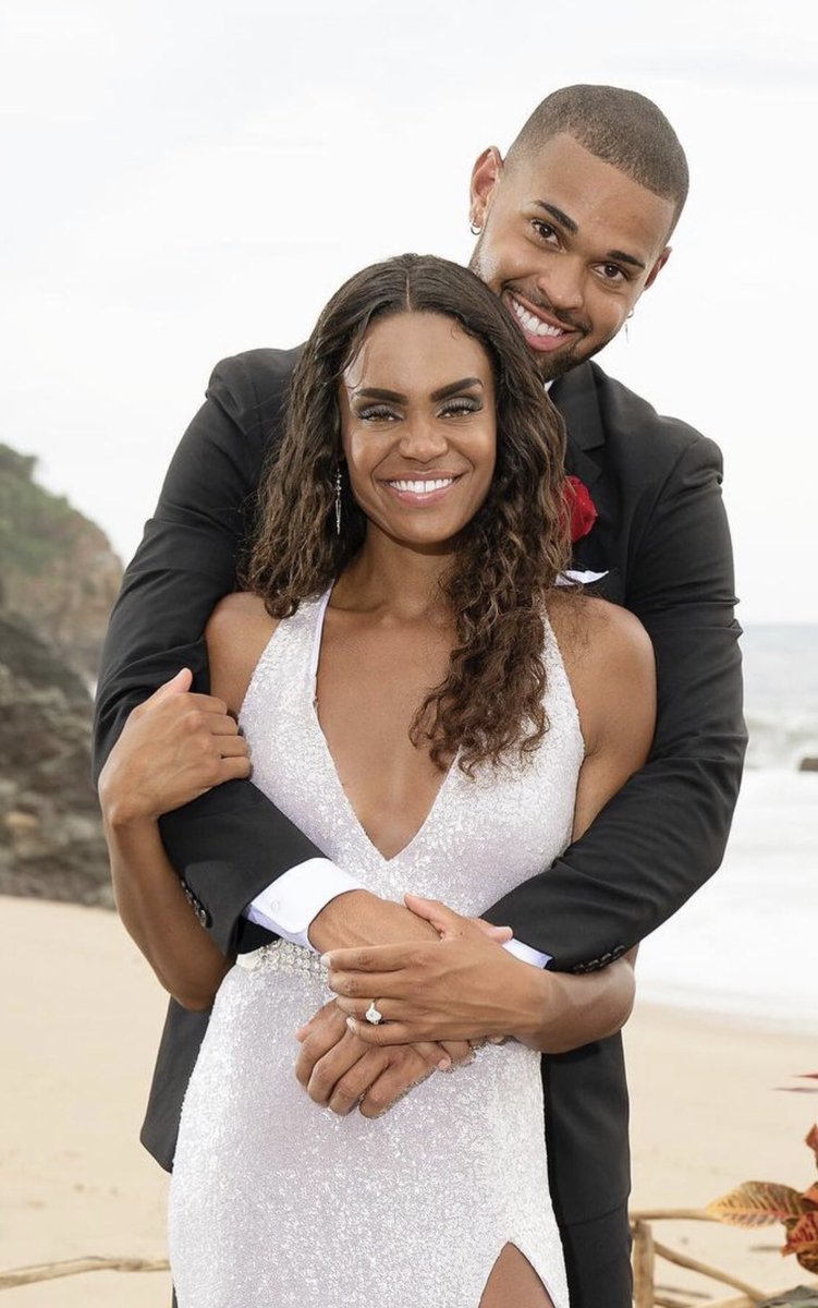 bracketologytv's tweet photo. Michelle and Nayte clearly both ended up winners after this season of #TheBachelorette
Have you checked your scoreboard to see if you are a #BachBracket winner?
Finale scoring recap: https://t.co/0AkwumuWtC
IMPORTANT: The website is getting updated. Check scores, today ONLY! https://t.co/AmW6u8edcv