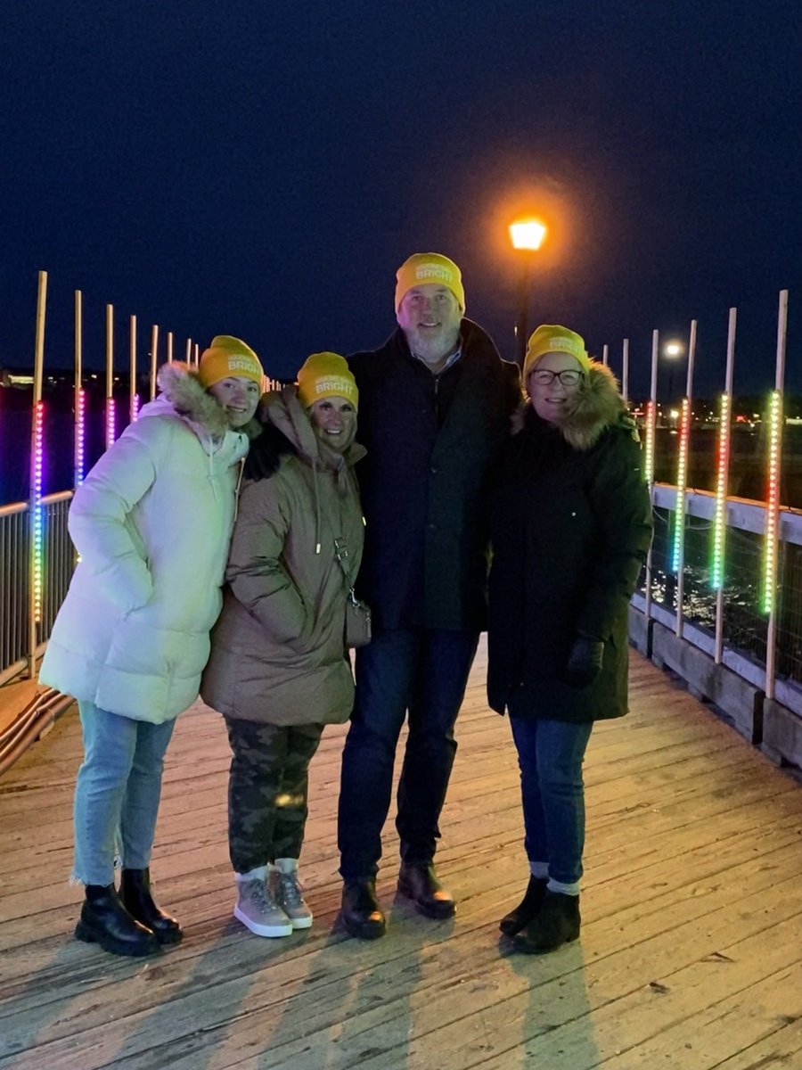 MentalHealthNS's tweet photo. It’s not too late to enjoy the @evergreenfestns Evergreen Bright trail! The @nspowerinc Tunnel of Hope will be lit up until Jan 2, so be sure to pop down and brighten your holiday break on the waterfront. #makingdaysbright https://t.co/pz90TjrqX2