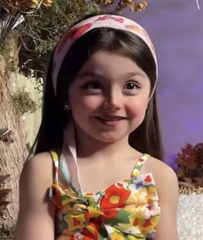 ↓˓❁⸀
'
'
مواري غلاك تبين في وجه من يغليك
ليا مر طيفك في خياله .. بانت البسمه💕