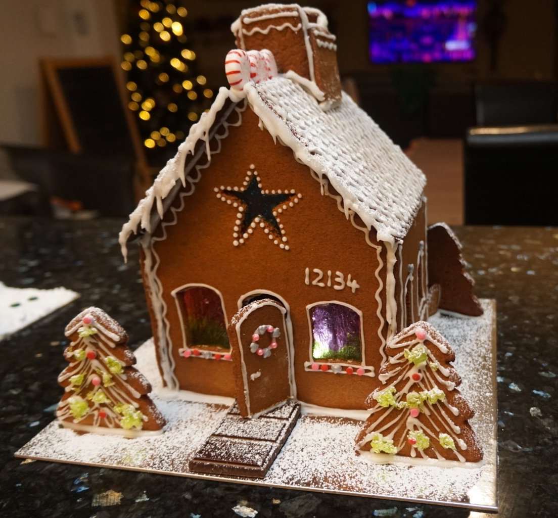 umamithun's tweet photo. Our gingerbread houses 🏘  #Christmas2021 https://t.co/DQNYBALK7g