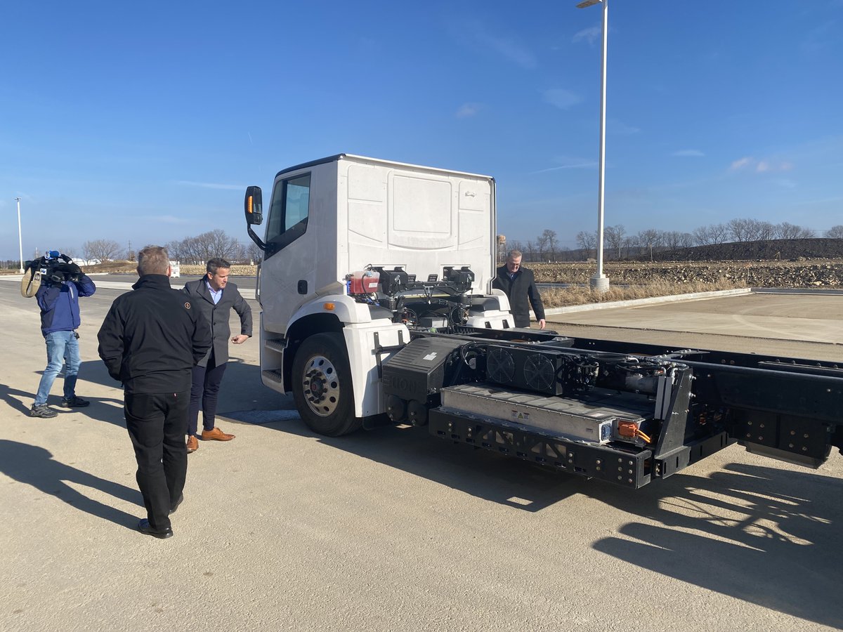 ClariusPartners's tweet photo. It was great to see @LionElectricCo hosting @RepKinzinger and many others at their new North American HQ in @joliet_illinois on Monday. https://t.co/rEJDa7W8kS