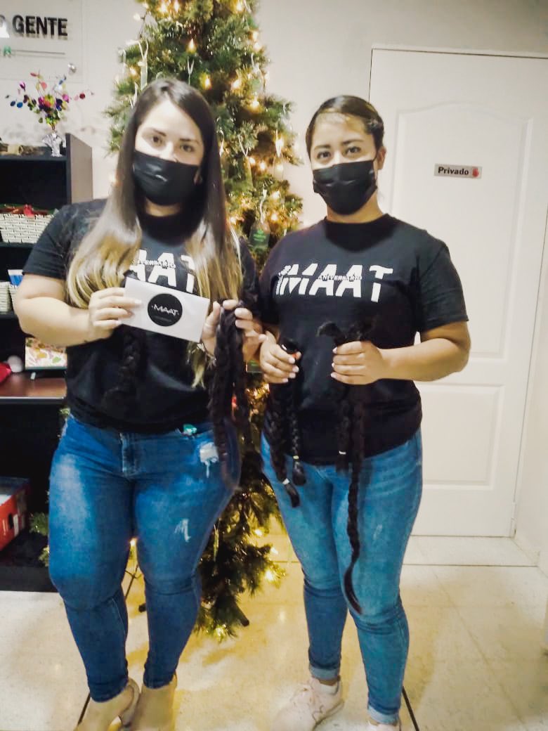 #BancoDePelo | Agradecemos a @lashes_maat 🇸🇻 por hacer un donativo de cabello con su respectiva donación para poder hacer las hermosas pelucas  ❤️🎀 a beneficio de mujeres en él área oncológica 💝