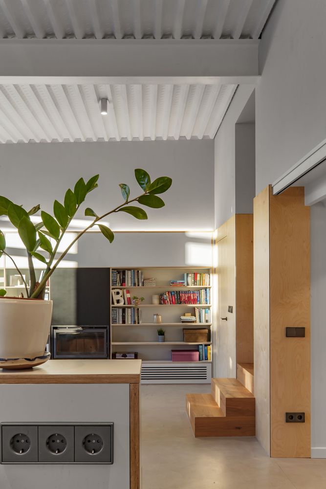 AdaManRealtor's tweet photo. There's plenty of charm and style to admire in this #modernhome. #homestyle  https://t.co/VBaKCsD60U https://t.co/ZKdpRtpW2N