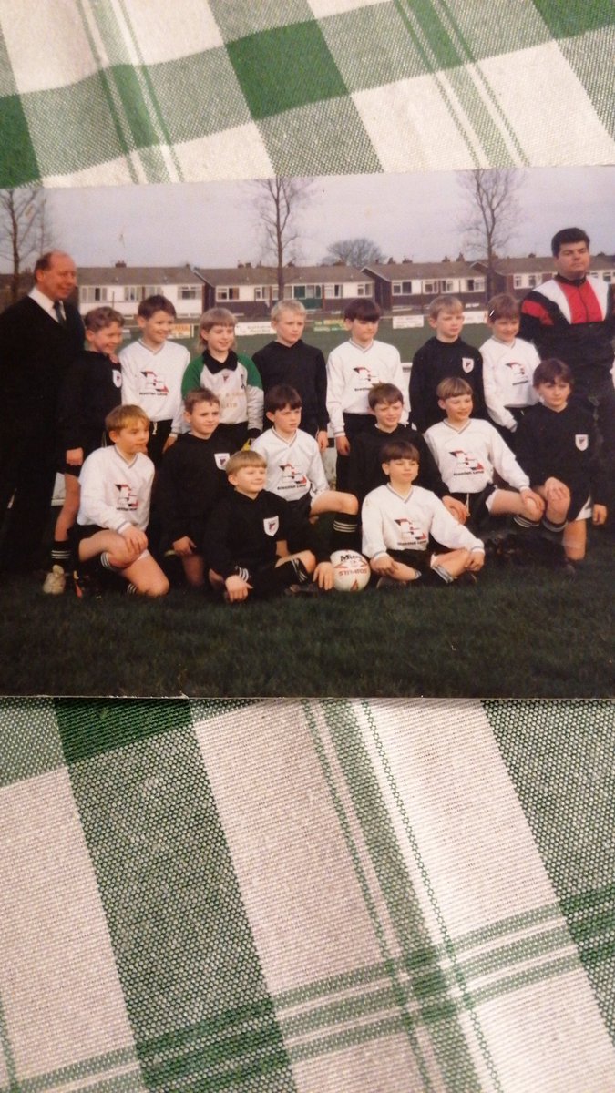 leon teasdale tweet media