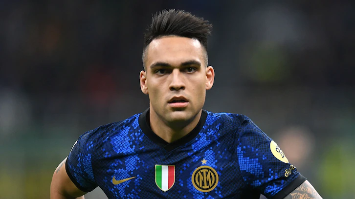 Buen momento del equipo, casi mete el segundo Lautaro tras un excelente pase filtrado. 40 minutos de juego, ideal para irnos 2-0 al descanso. #ForzaInter