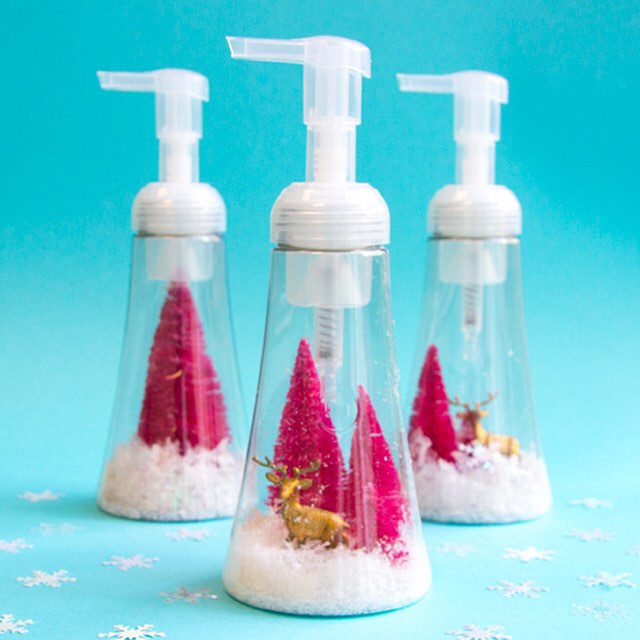 if only we could bottle up christmas and all of it's joy, magic and warmth. for now, we hope our soap will do 😉

we want to wish you all a very merry christmas + happy holidays. we hope its filled with laughter, joy and lots of delicious food. let's keep spreading joy. 😁
