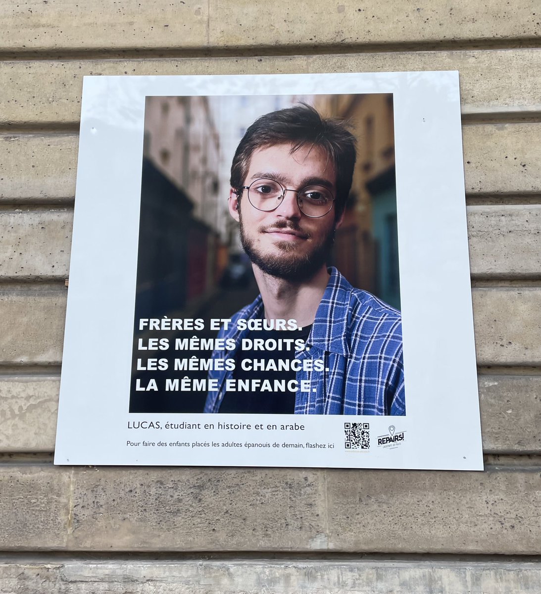 arnaud_gallais's tweet photo. [PORTRAIT]

📸@LucasArthur__ 

« Frères et sœurs,
Les mêmes droits
Les mêmes chances
La même enfance »

L’expo en plein air à découvrir « Pour faire des #EnfantsPlacés des adultes épanouis de demain

📍rue Lobau (Hôtel de ville) @Paris

@Repairs75  @dversini https://t.co/LgWEQel8SH