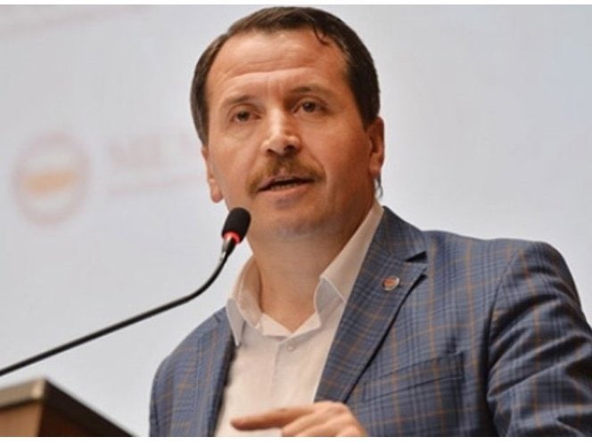 Nevbahariim's tweet photo. Yapmış gibi yaparak  #SağlıkçılarıYineKandırdılar https://t.co/DgJ4a1c17Y
