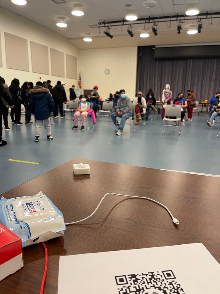 njbwpa's tweet photo. 🙌🏾 When everyone pulls up and pulls through for New Brunswick Vaccine Week &amp; Vaccine Clinic! >>>>>>>>>>>>>>

We vaccinated nearly 300 people! Thank you to all partners.

💕 @nbabnaacp @NBTomorrow @RWJBarnabas @RWJMS

#ConnectServeSupport #PullUpAndVax #BigVaxEnergy #ELCGrant https://t.co/CgUGLclA72