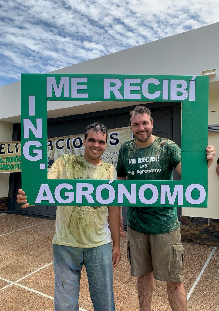 Y nos recibimos no ma!! <a href="/FacuPinczak/">Facundo Pinczak</a>