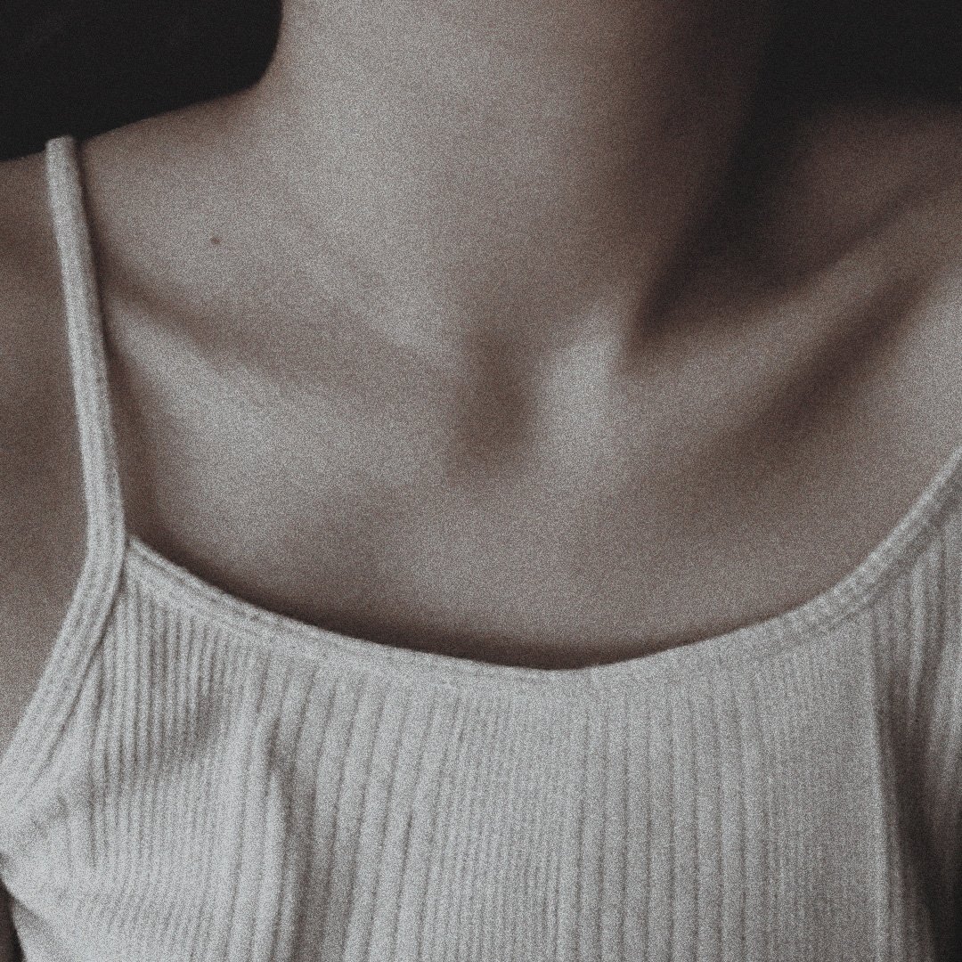 lvftkuss_'s tweet photo. ㅤ

  ㅤ    ㅤ  𝐈𝐝𝐮𝐧𝐧 𝐄. 𝐕𝐨𝐢𝐠𝐡𝐭 𝐖𝐞𝐧𝐳𝐞𝐥

                  ❛ i drink bitter 𝐭𝐞𝐚𝐫𝐬,
                    let me lose myself 
                     in the 𝐬𝐞𝐚 𝐰𝐚𝐭𝐞𝐫. ❜

  ㅤ    ㅤ https://t.co/nuG83XULxF