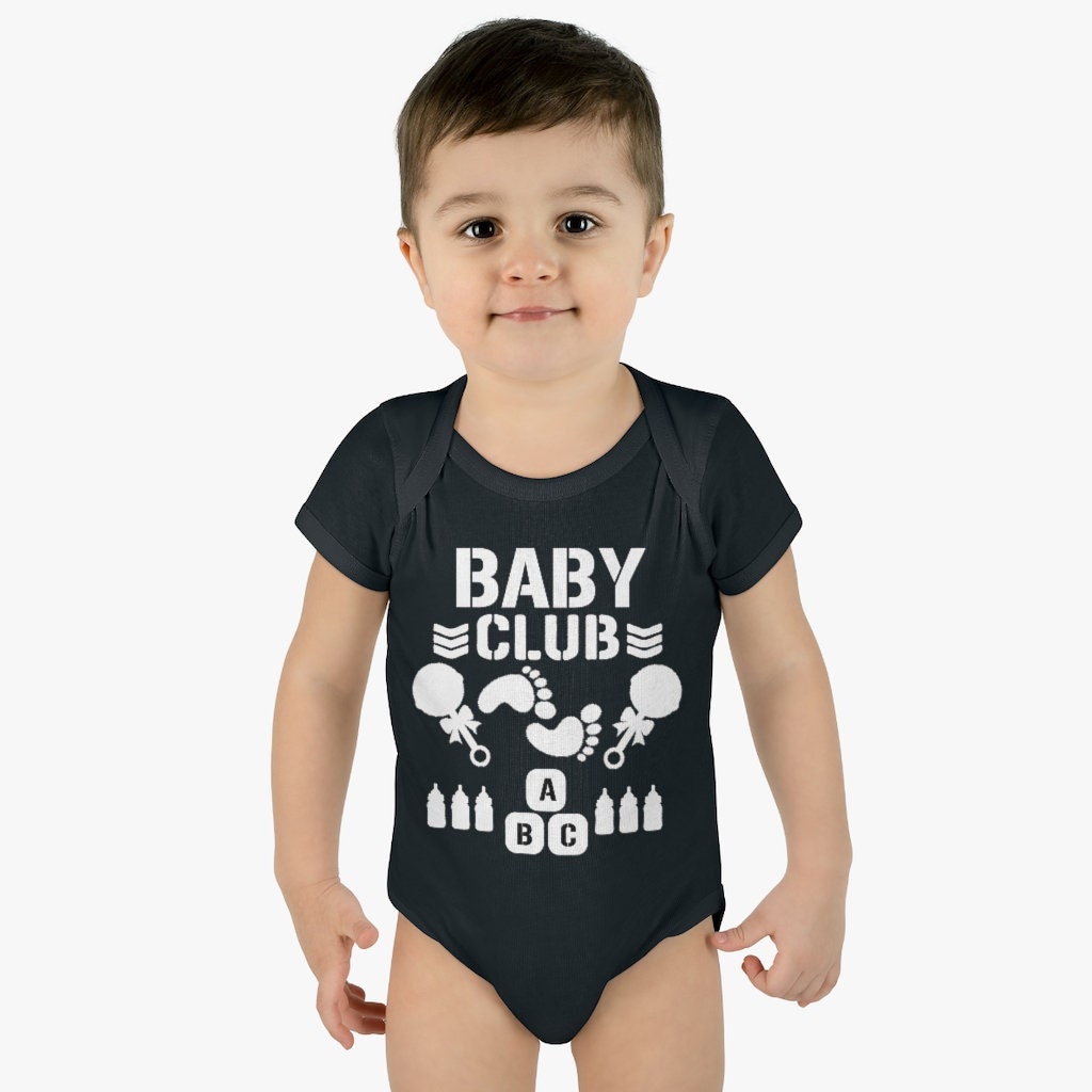 Babyface_pop's tweet photo. Excited to share the latest addition to my #etsy shop: Baby Club Onesie - White On Black https://t.co/pFdmx0yAXa #babyfacepop #onesie #babygear https://t.co/5dJD78FfwN