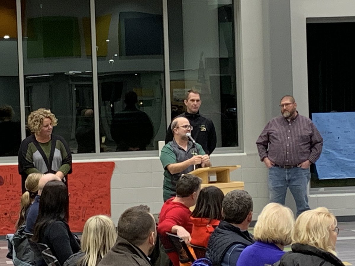 SteelePrincipal's tweet photo. Tonight at the Amherst BOE Mtg, Community Member @ChuckWiniarski &amp; AD Wolf recognized The Amherst Marching Comets &amp; @ladycometsvball tonight with City Proclamations!!
#PhenomenalSeasons 
#GoodNewsReport
#ProudPrincipal 
#CometPride https://t.co/hYBz85VxOc