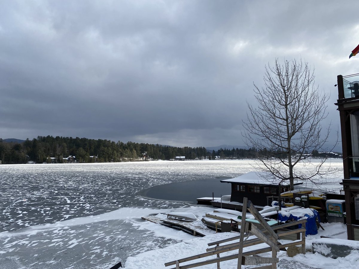 jgberbs's tweet photo. Pictures don’t do #LakePlacid justice 🏔🌨❄��� https://t.co/eocaHhFmIk