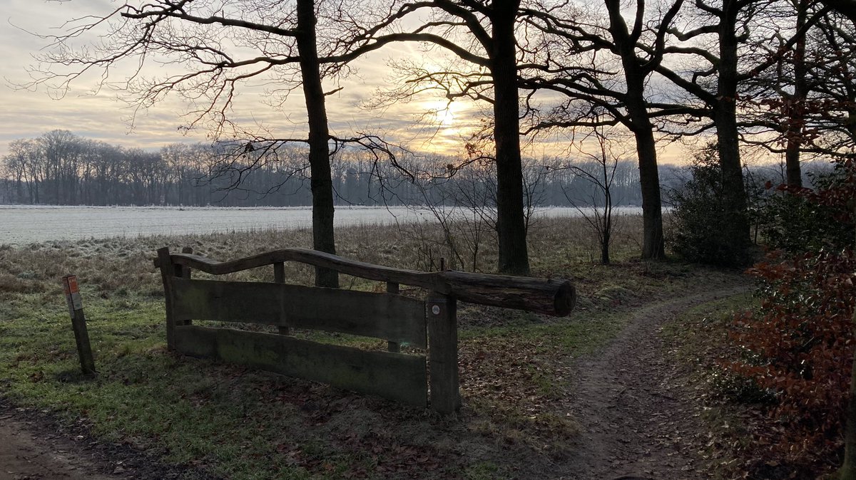 IvanZkey's tweet photo. Wat is het toch mooi in de winter rondom @HoeveSpringenda https://t.co/zKDfAasVm3