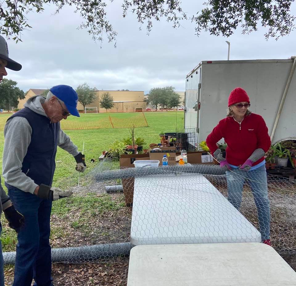 Grow_Orlando's tweet photo. Thank you to everyone who is helping us keep our produce intact against little critters at the @StLukesOrlando #microfarm. 
Grow Orlando/Grow It Forward: 1
Squirrels: 0 https://t.co/VWsjydJtIV