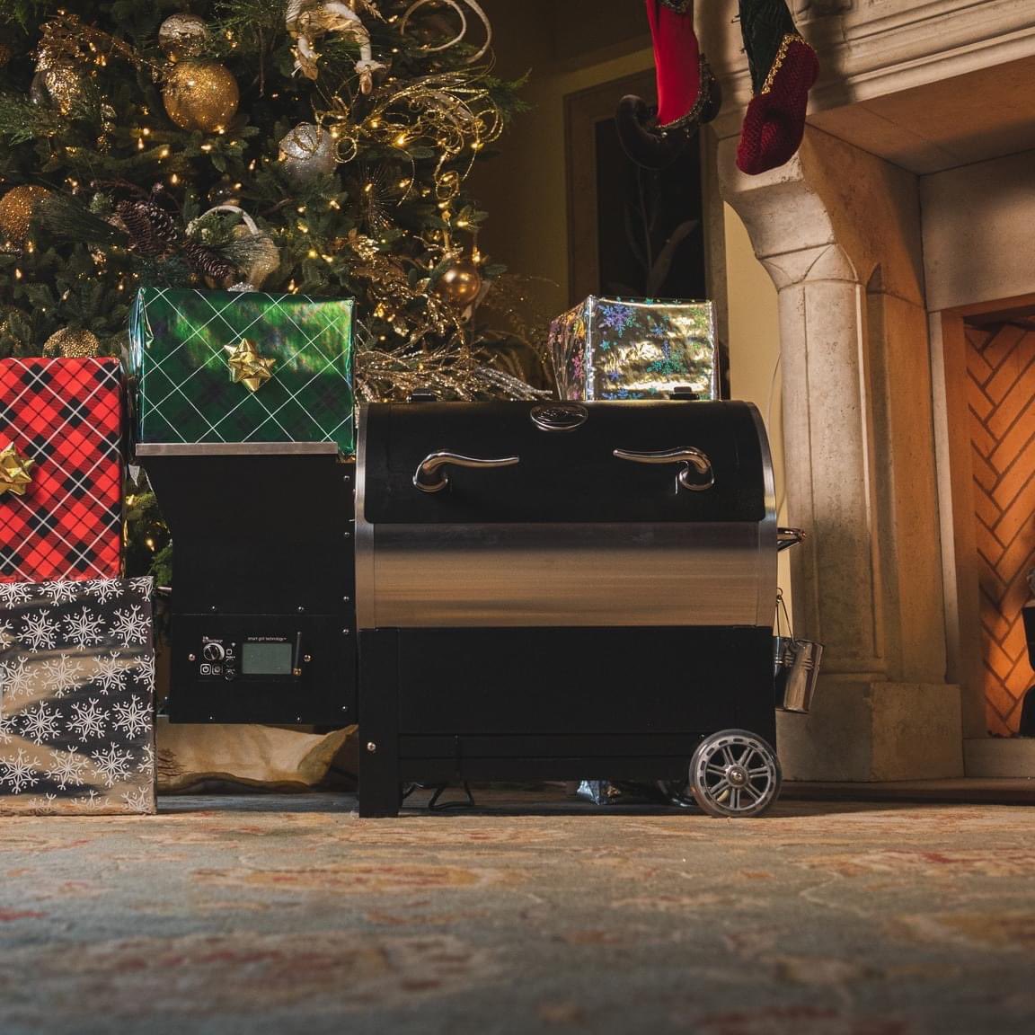 recteq_official's tweet photo. recteq GIVEAWAY! | 10th Ray of Christmas

On the 10th Ray of Christmas, recteq gave to me THREE RT-340s w/ pellets! All you need to do to enter to win is Step 1. Share this post and Step 2. Click the link in our bio to sign up each day. 

ENTER HERE: https://t.co/ZEAE5CXtZr https://t.co/DF9JedW5kV