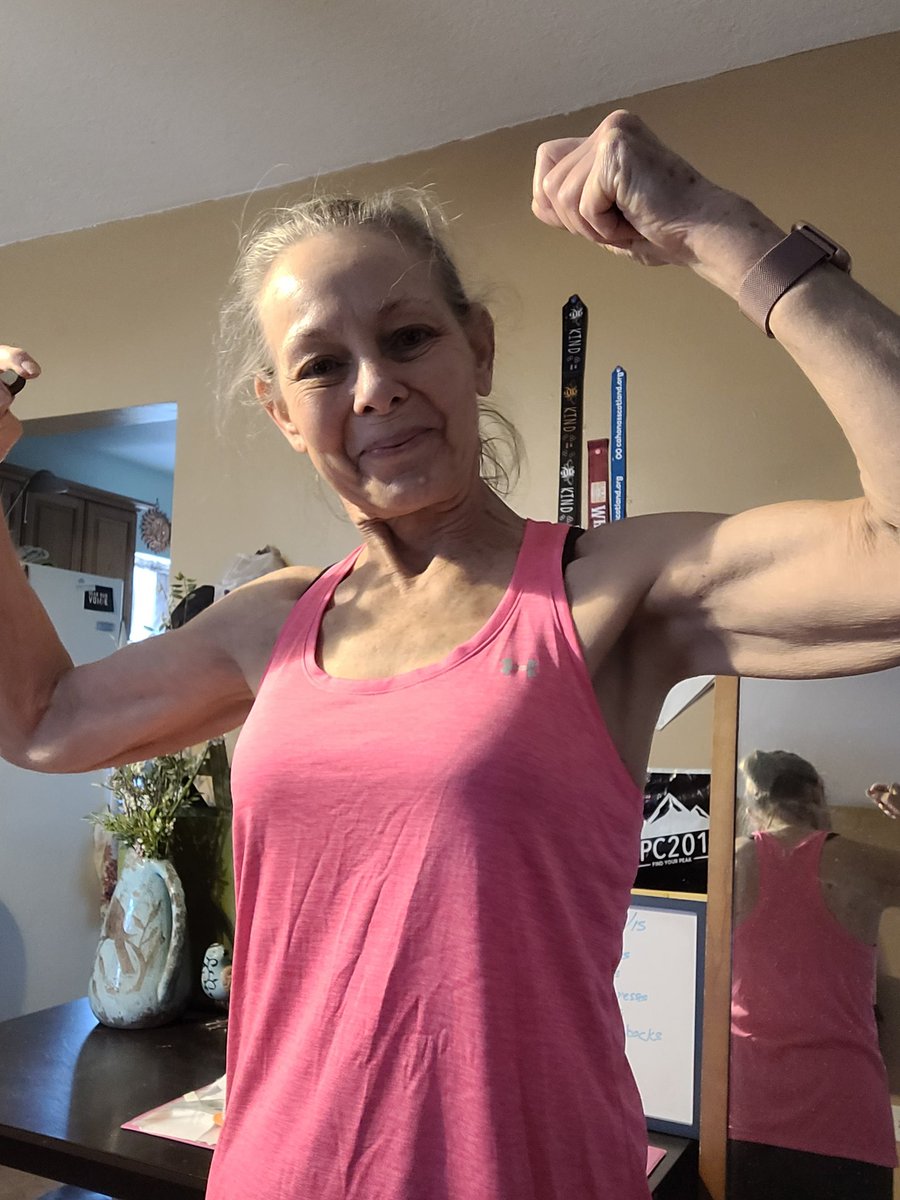 #WorkoutWednesday <a href="/MyPeakChallenge/">My Peak Challenge</a> <a href="/CoachValbo/">John Valbonesi</a> <a href="/SamHeughan/">Sam Heughan</a> 🏋‍♀️🥵 M12C3ARD1
#peakerstrong