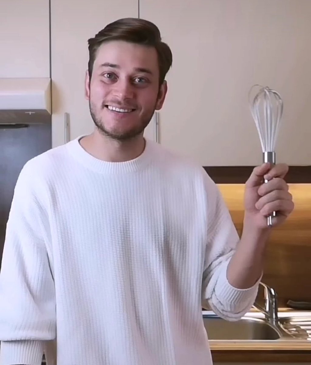 İşin de gücün de Emre yarın akşam a YouTube kanalına video geliyor 💥
Azim başarıyı getirir 🔪
#masterchefturkiye #masterchef2021