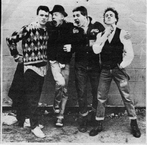 celisemccarthy's tweet photo. Awesome old school punk shot. A few of my Boston friends - since 1981. #dickybarrett @davesmalleyandthebandoleros @johnsox3 #springa https://t.co/HWuPdttg8r https://t.co/JnO2SJMbxh