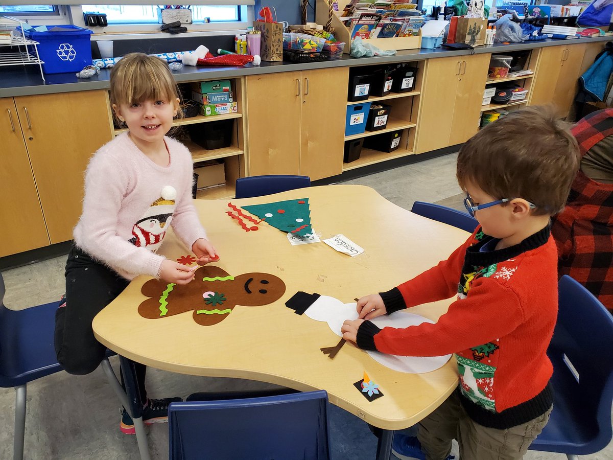 BrookeJude's tweet photo. K enjoying some Christmas/winter centers this morning 🎄 @StCatGPCSD @GPCSD https://t.co/OsK8yVrXMO