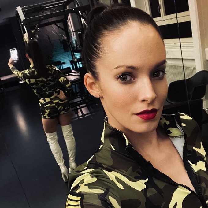 Wo sind meine Rekruten? #derfemdom #yourpainismygain #ladytess #dominatrix #domina Ready for your #drill<a href="/tag/derfemdom"class="tags">#derfemdom</a><a href="/tag/yourpainismygain"class="tags">#yourpainismygain</a><a href="/tag/domina"class="tags"><span>#domina</span></a><a href="/tag/dominatrix"class="tags"><span>#dominatrix</span></a><a href="/tag/instructor"class="tags"><span>#instructor</span></a><a href="/tag/drill"class="tags"><span>#drill</span></a><a href="/tag/ladyt"class="tags"><span>#ladyt</span></a>