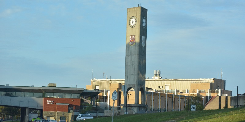 Memorial University Announces Return to Online Learning 

vocm.com/2021/12/22/mun…