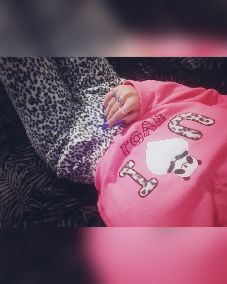 baby_bloom0's tweet image. Every good night to have peace of mind 🌙 #lovepanda #pandanight #relax #leoparpanda