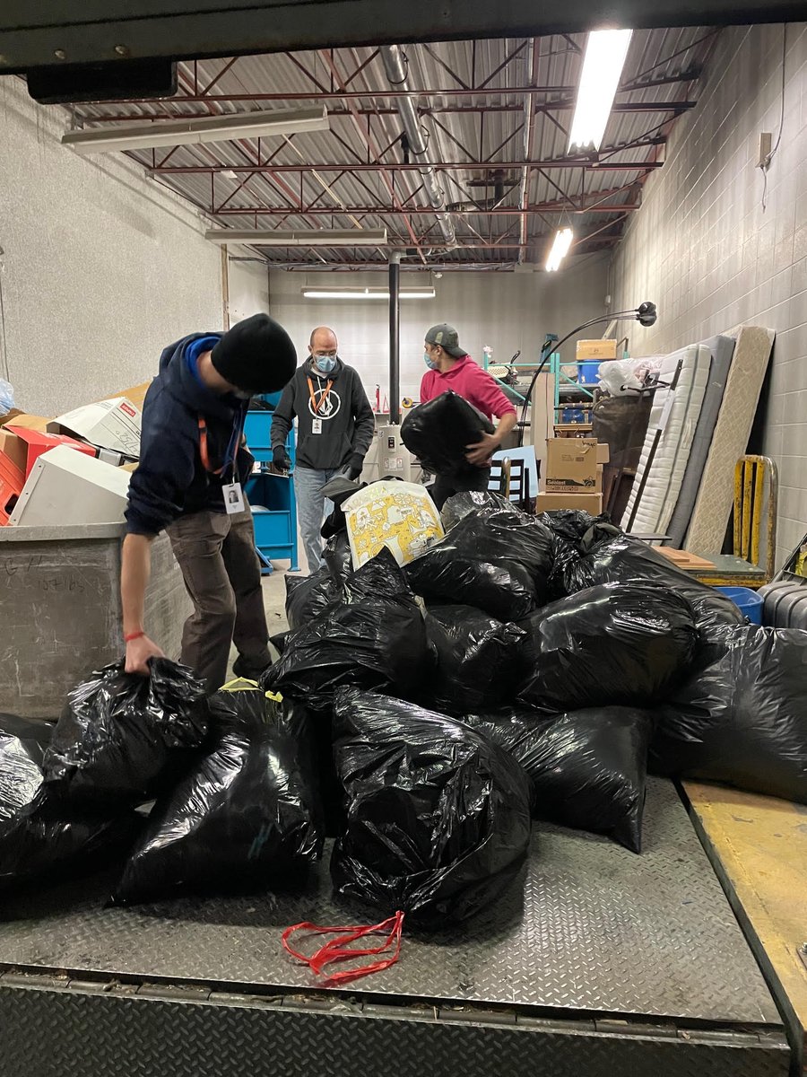 calgarydropin's tweet photo. On December 15th, the #CoatsforCalgary Team delivered over 6,000 jackets to help Calgarians in need.
A HUGE thank you to everyone that helped to make this happen @MattSaidREMAX https://t.co/4f33k4nmvk