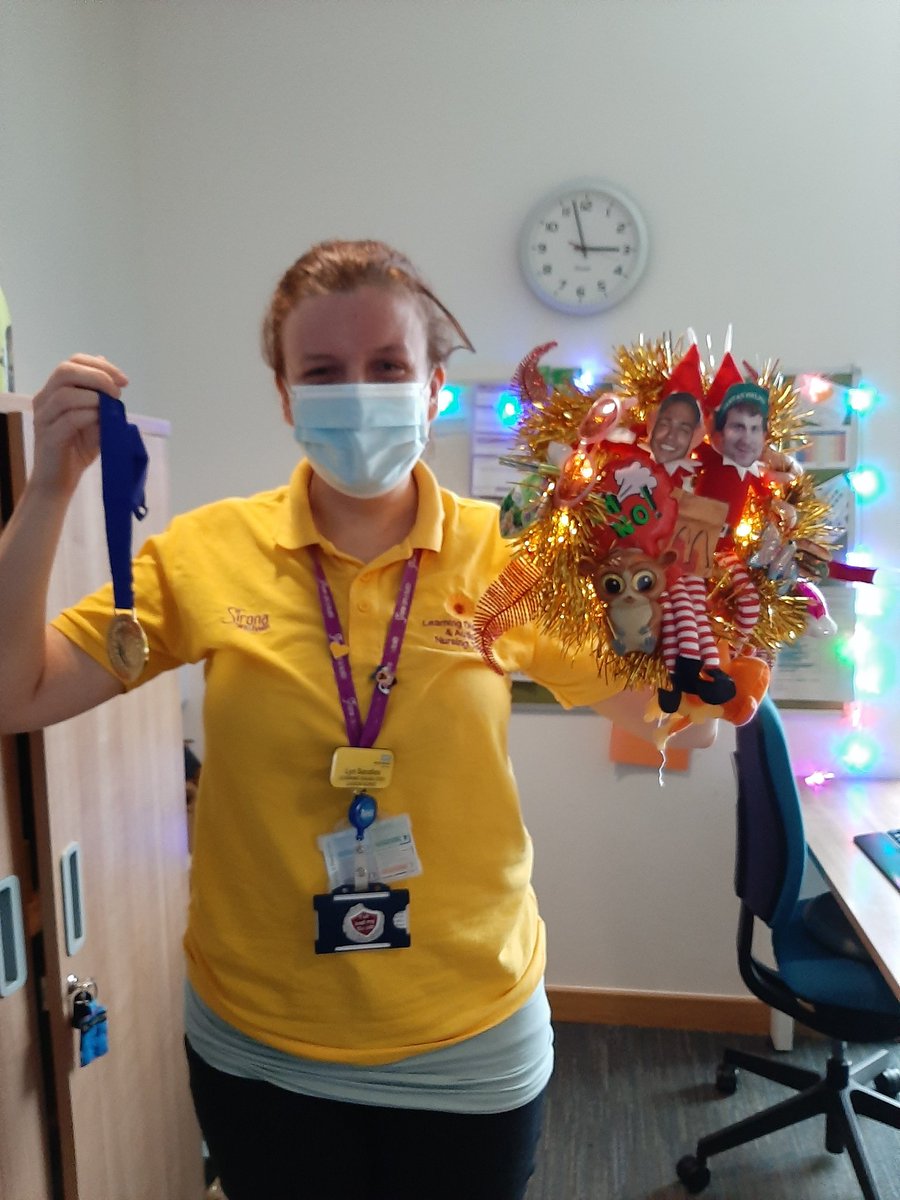 sarahholbrook92's tweet photo. Christmas Shenanigans in typical #TeamIDS fashion
And the winner of the team wreath competition goes to #TeamLD
Lots of fabulous Christmas tree decorations
Cake and secret santa fun 🌲🧁🎁🏅 https://t.co/O2mmEMu2tD