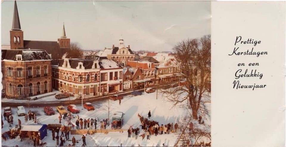 Prettige kerstdagen en een Gelukkig Nieuwjaar. We zien elkaar in 2022. (Foto Wiersma, Heerenveen, 1979)