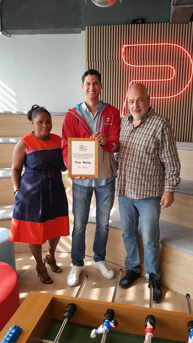 The BIG Young 2021 Iván Valdez🥳🥳🥳
congratss al joven más importante del 2021
👏👏👏👏👏👏👏👏👏👏👏👏👏
#cannesdominican #theBIGyoung #marketing #creatividad