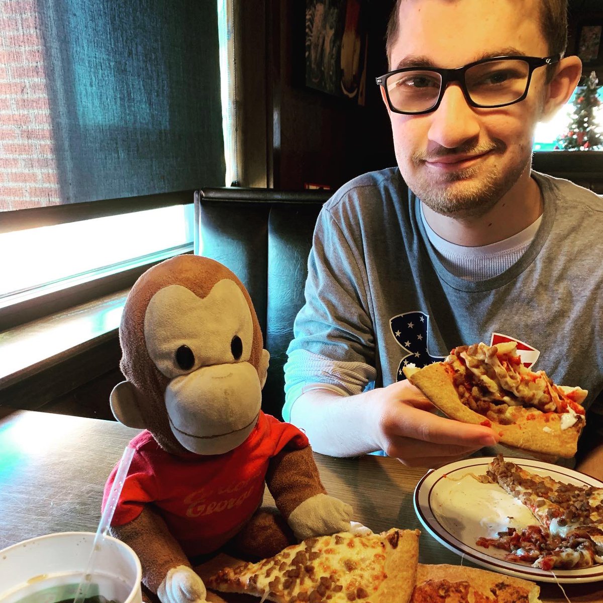 JennKaySollars's tweet photo. Not sure who is happier @hideawaypizza …Josh, Curious George or me!! Great lunch date with these two characters! 😁🍕🐒❤️ Calm(er) Josh = Happy Momma! 🙌 #ritalin #dontleavehomewithoutit 
*This message is brought to you by the manufacturer of Ritalin. 😂 https://t.co/b7rEpCOBQo