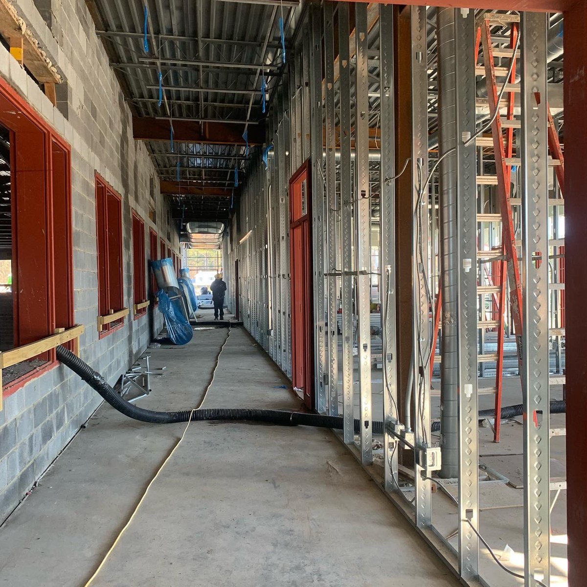 contract1984's tweet photo. We’re on site at E.L. Wright Middle School and Center for Knowledge with the latest construction update! It’s been a busy December, and the crews are still hard at work and making lots of progress. More to come! 

#contractconstruction #elwrightmiddleschool #constructionupdate https://t.co/LdvOpaT1qL