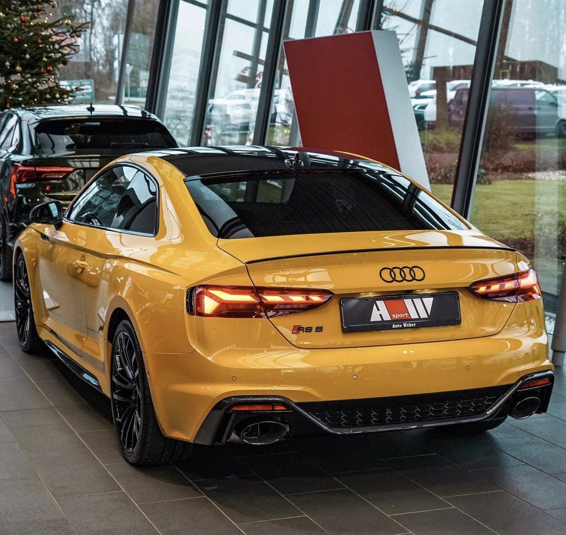 FastCarsWorld's tweet photo. Audi RS5 🍑 https://t.co/CpHg9Qs63J