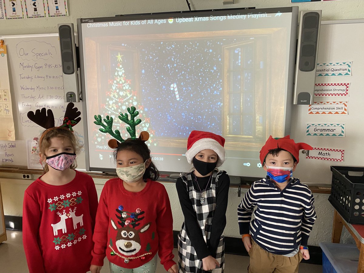 MrsSadaphal108's tweet photo. It’s The Most Wonderful Time Of The Year🎶⁦@BGreenSchool⁩ ⁦@emeadowschools⁩ https://t.co/yXOxptntoO