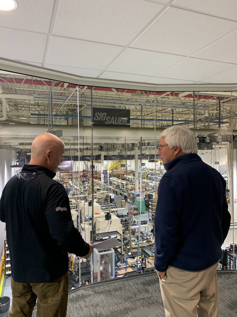 ChuckMorseForNH's tweet photo. Thank you to @sigsauerinc for giving me a tour of their Newington Headquarters. NH is lucky to have such an incredible company providing more than 2,700 good-paying jobs and manufacturing some of the highest quality firearms for our military and law enforcement. #nhpolitics https://t.co/fWmjXvoPoG